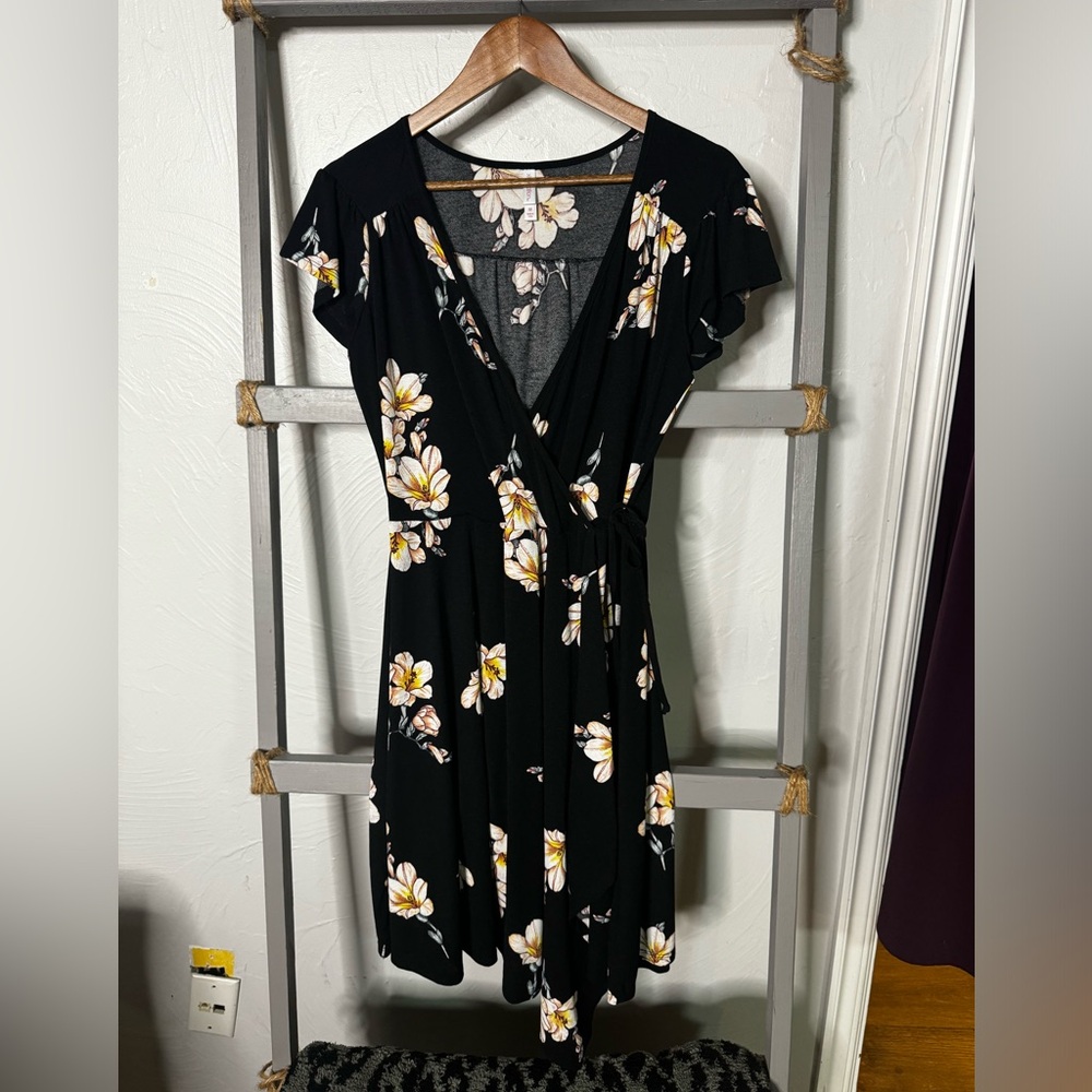 Faux Wrap Dress • Midi Dress • Size Medium